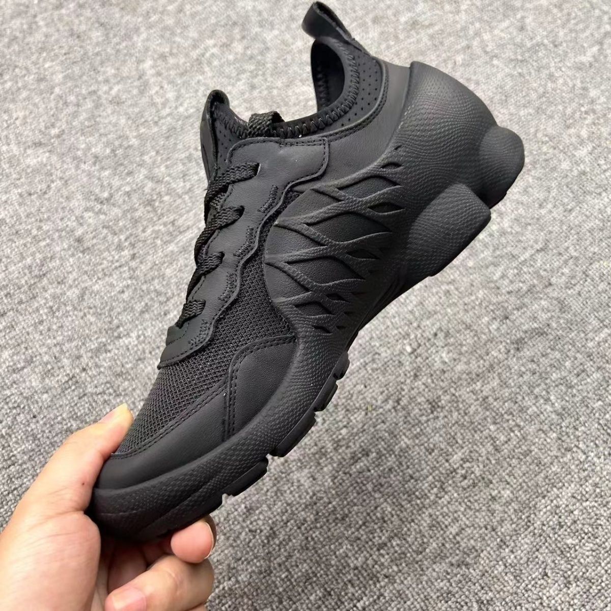 Trendy Luxury Athletic Shoes M - Hunting Outdoor Brands ulasan dan harga